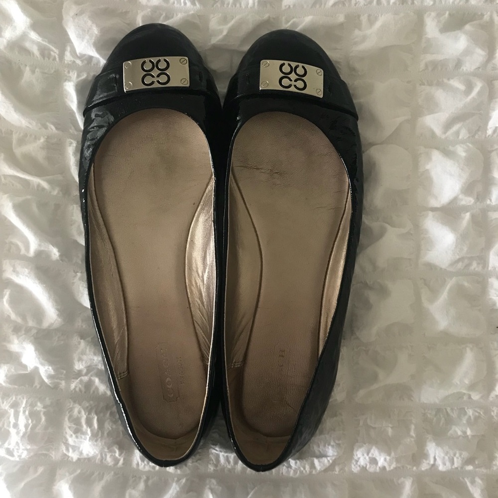 Coach flats